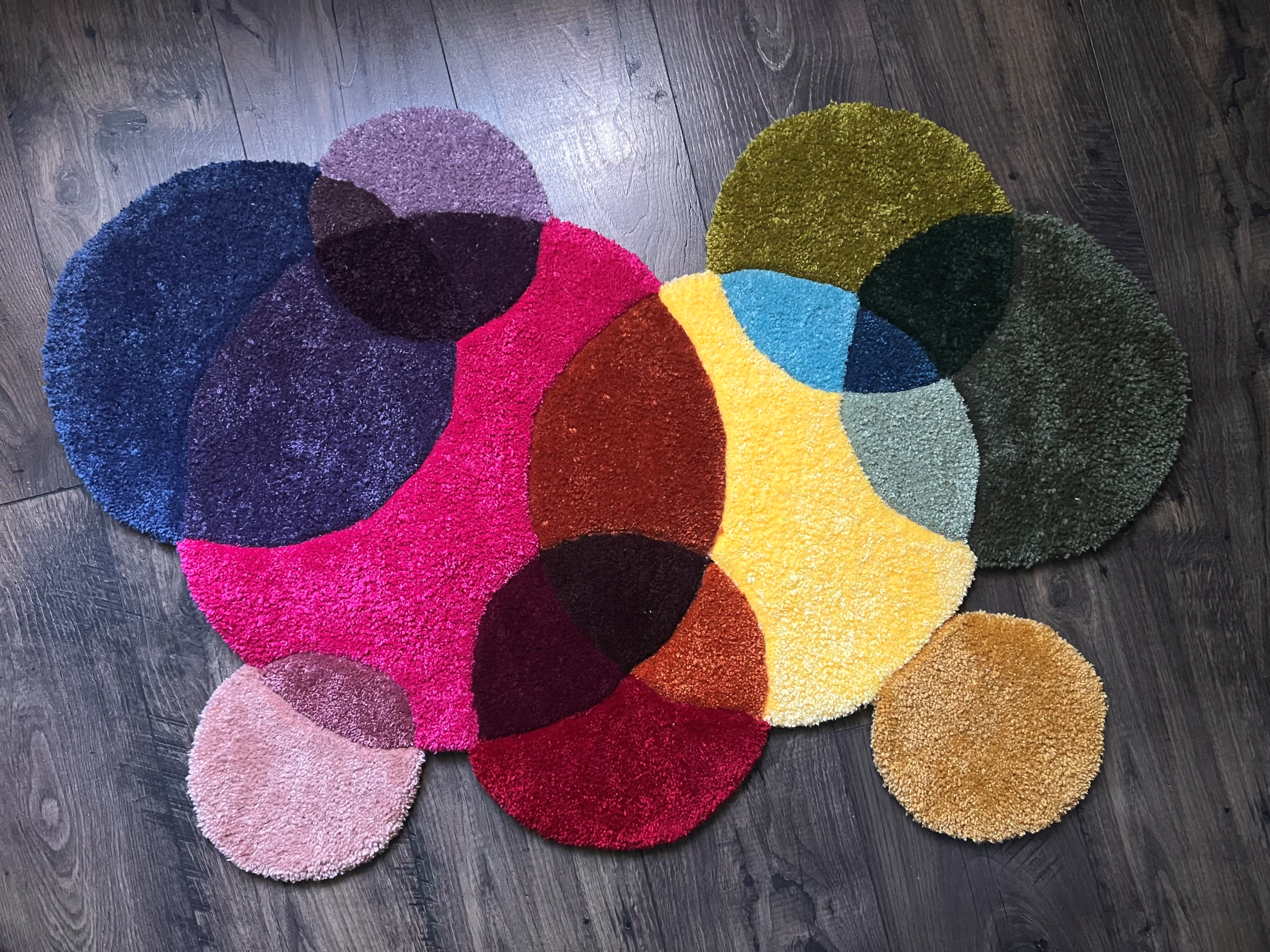 Vibrant Circles